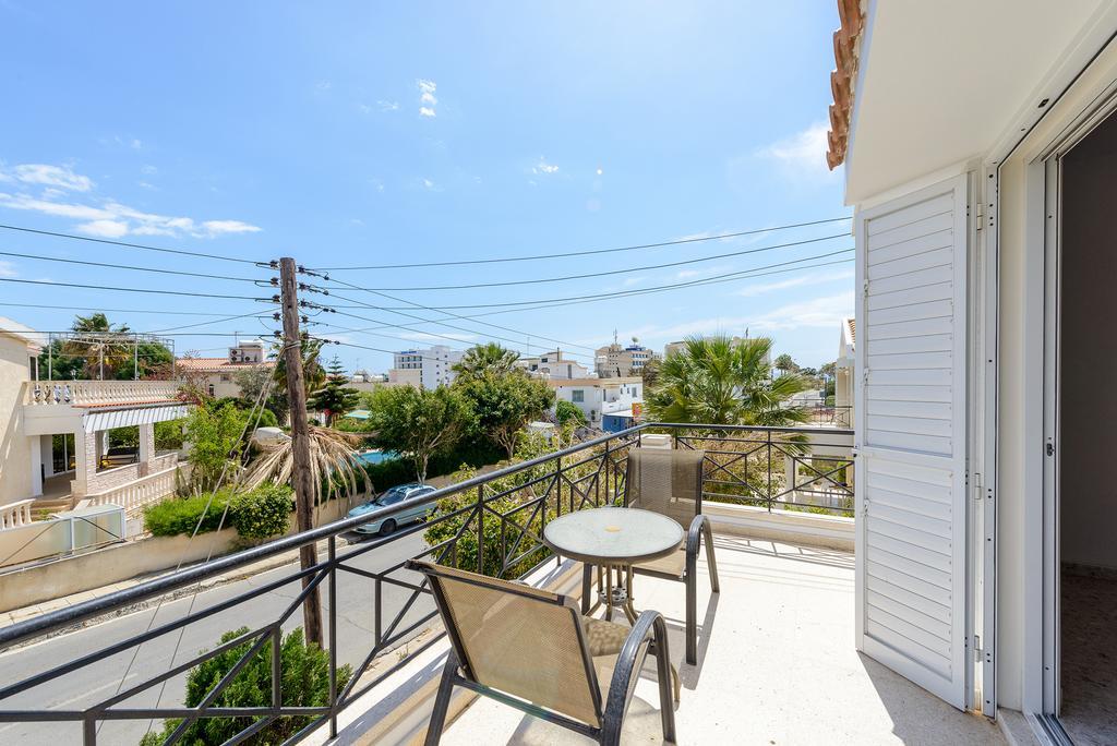 Merab Center Villas Ayia Napa Cameră foto