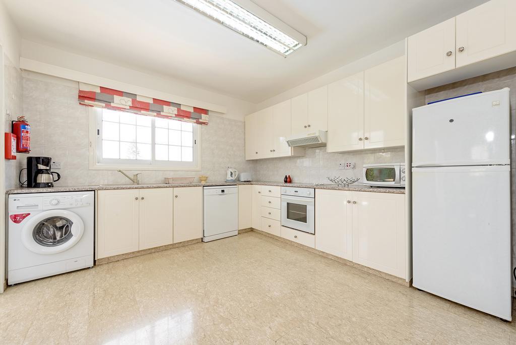 Merab Center Villas Ayia Napa Cameră foto